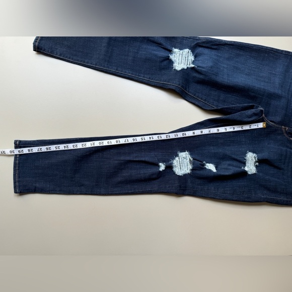 Levi’s Stretch Distressed Women’s Skinny Jeans Size 32 - Picture 4 of 11